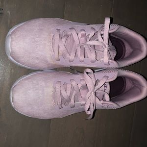 Pink Champion runner